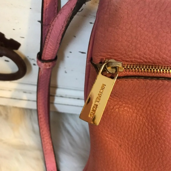 🍋sold🍋Michael Kors small Crossbody Bag - Picture 3 of 8